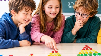 Mathematik für schlaue Köpfe (Klasse 3/4) an der Uni Bielefeld